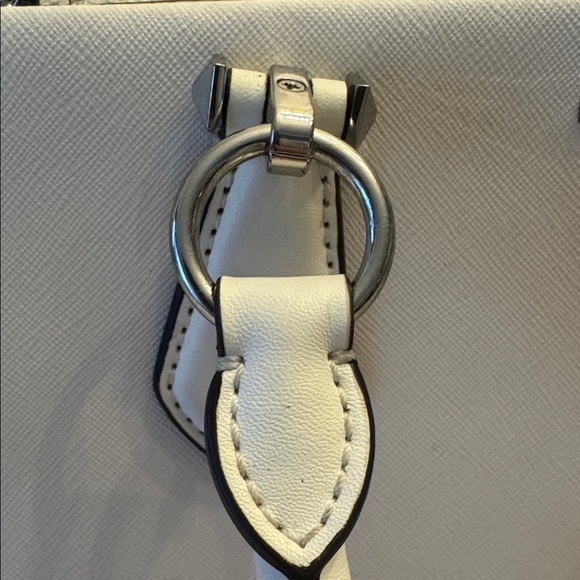 EUC! MICHAEL KORS Marilyn Medium Saffiano Leather Satchel - Picture 3 of 16